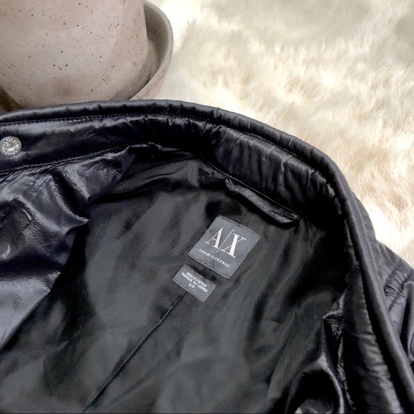 Men’s Jacket - Picture 3 of 6